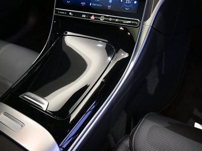2025 Mercedes-BENZ C-CLASS — миниатюра 42