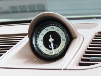 2026 Porsche 911 photo 16