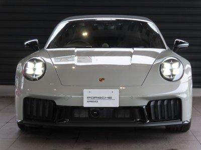 2026 Porsche 911 photo 2