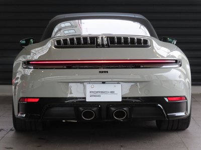 2026 Porsche 911 photo 8
