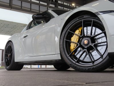 2026 Porsche 911 thumbnail 17