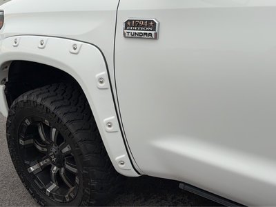 2014 Toyota TUNDRA 缩略图 32