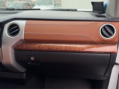 2014 Toyota TUNDRA 照片 14
