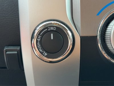 2014 Toyota TUNDRA 照片 16