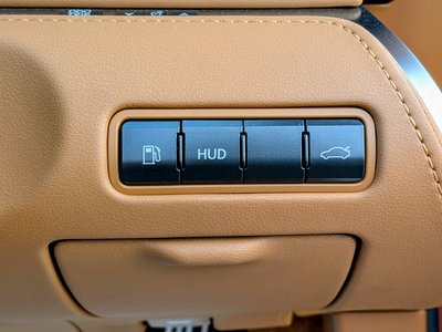 صورة 43 لـ 2021 Lexus LC CONVERTIBLE