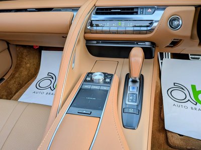 صورة 45 لـ 2021 Lexus LC CONVERTIBLE