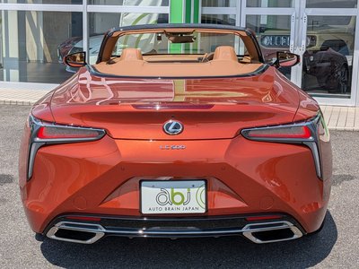 صورة 30 لـ 2021 Lexus LC CONVERTIBLE
