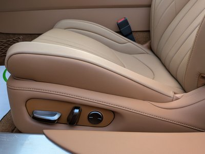 صورة 60 لـ 2021 Lexus LC CONVERTIBLE