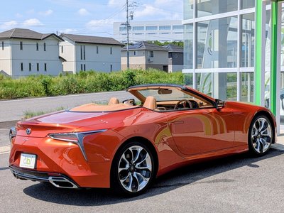 صورة 31 لـ 2021 Lexus LC CONVERTIBLE