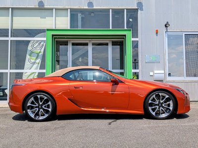 صورة 19 لـ 2021 Lexus LC CONVERTIBLE