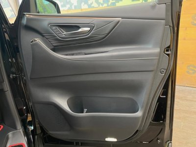 2025 Toyota ALPHARD — фото 27
