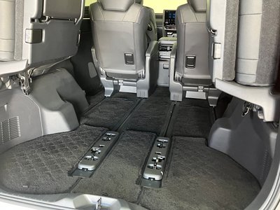 صورة 36 لـ 2024 Toyota ALPHARD