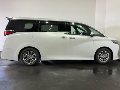 صورة 23 لـ 2024 Toyota ALPHARD