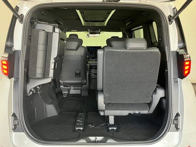 صورة 34 لـ 2024 Toyota ALPHARD
