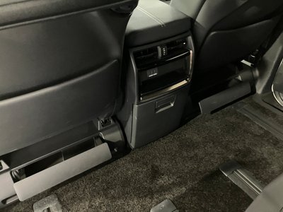 صورة 19 لـ 2024 Toyota ALPHARD