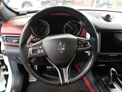 2017 Maserati LEVANTE — фото 16