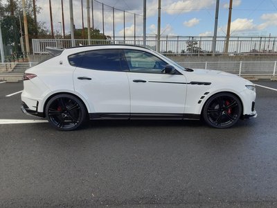 2017 Maserati LEVANTE — фото 8