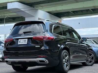 2021 Mercedes-BENZ GLS photo 4