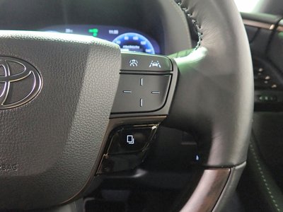2025 Toyota ALPHARD — фото 12