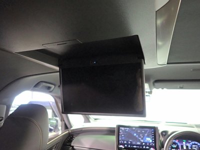 2025 Toyota ALPHARD — фото 6