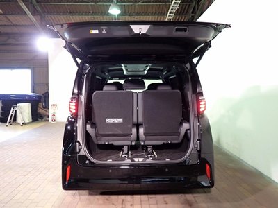 2025 Toyota ALPHARD — фото 28