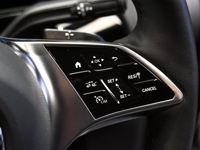 2025 Mercedes-BENZ GLA thumbnail 21