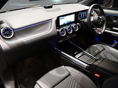 2025 Mercedes-BENZ GLA thumbnail 44