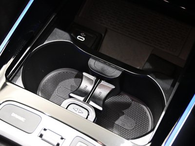2025 Mercedes-BENZ GLA thumbnail 46