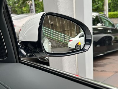 2026 Mercedes-BENZ E-CLASS AMG thumbnail 59