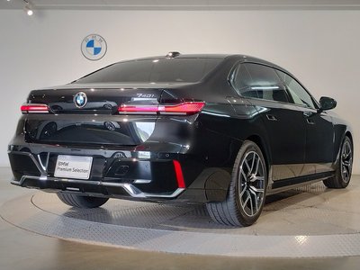 2025 BMW 7 SERIES — фото 10