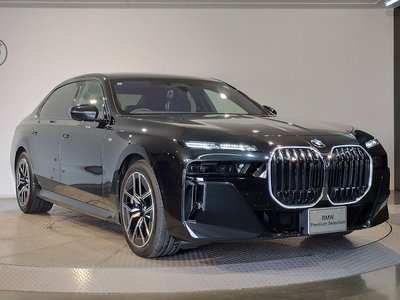 2025 BMW 7 SERIES — фото 12