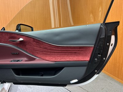 2018 Lexus LC thumbnail 43