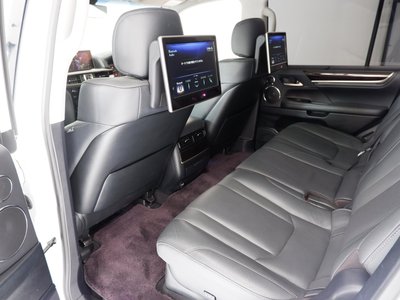 2021 Lexus LX thumbnail 42