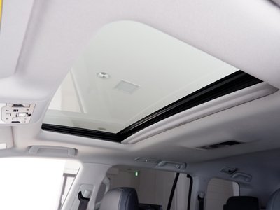 2021 Lexus LX thumbnail 39