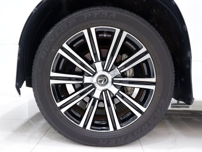 2021 Lexus LX thumbnail 24