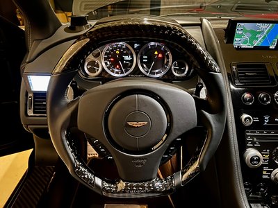 2011 Aston Martin DB9 — фото 9