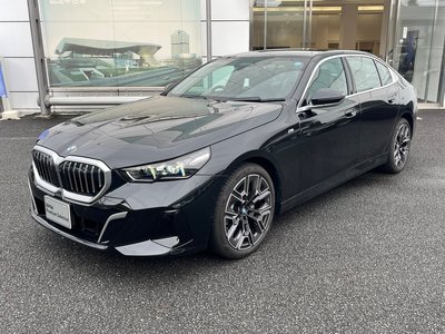 2026 BMW 5 SERIES — фото 1