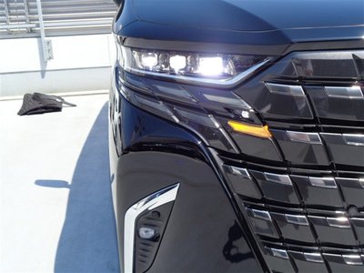 2023 Toyota ALPHARD — фото 31