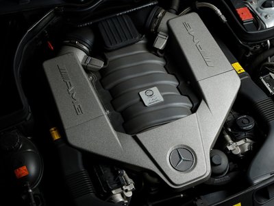 2011 Mercedes-BENZ C-CLASS AMG — фото 10