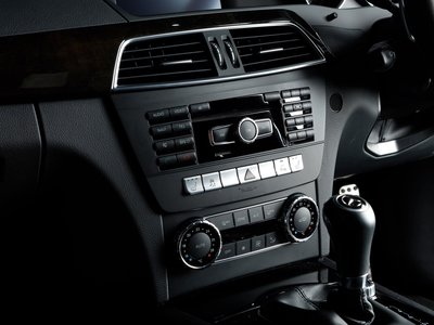 2011 Mercedes-BENZ C-CLASS AMG — фото 31