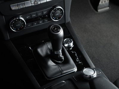 2011 Mercedes-BENZ C-CLASS AMG — фото 33