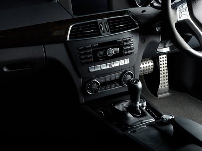 2011 Mercedes-BENZ C-CLASS AMG — фото 32
