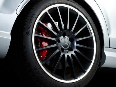 2011 Mercedes-BENZ C-CLASS AMG — фото 13