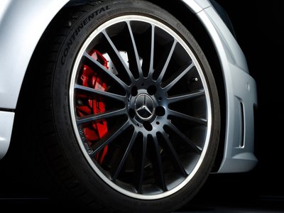 2011 Mercedes-BENZ C-CLASS AMG — фото 12