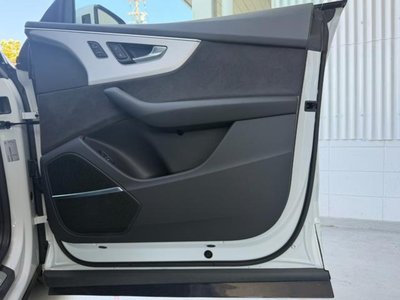 صورة 38 لـ 2019 AUDI Q8
