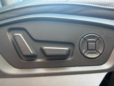 صورة 28 لـ 2019 AUDI Q8