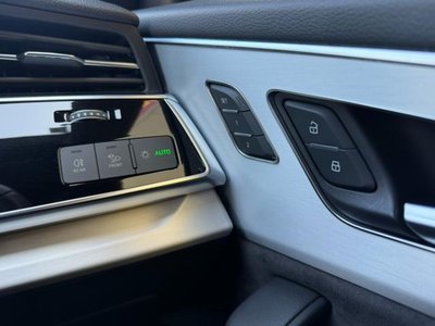 صورة 26 لـ 2019 AUDI Q8