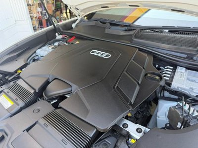 صورة 46 لـ 2019 AUDI Q8