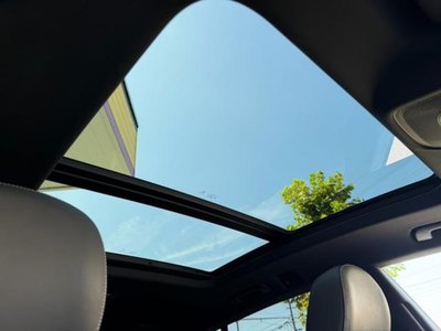 صورة 24 لـ 2019 AUDI Q8