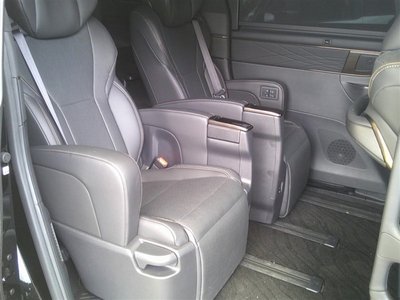 2025 Toyota ALPHARD 照片 18